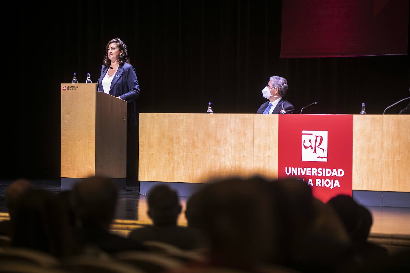 Fotos: Acto de apertura del curso en la UR