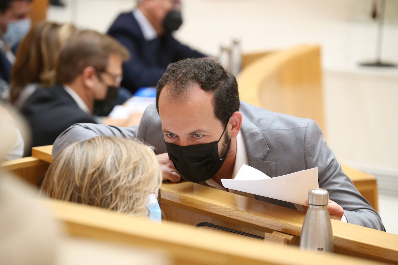 La cámara riojana celebró su sesión plenaria del mes de octubre.