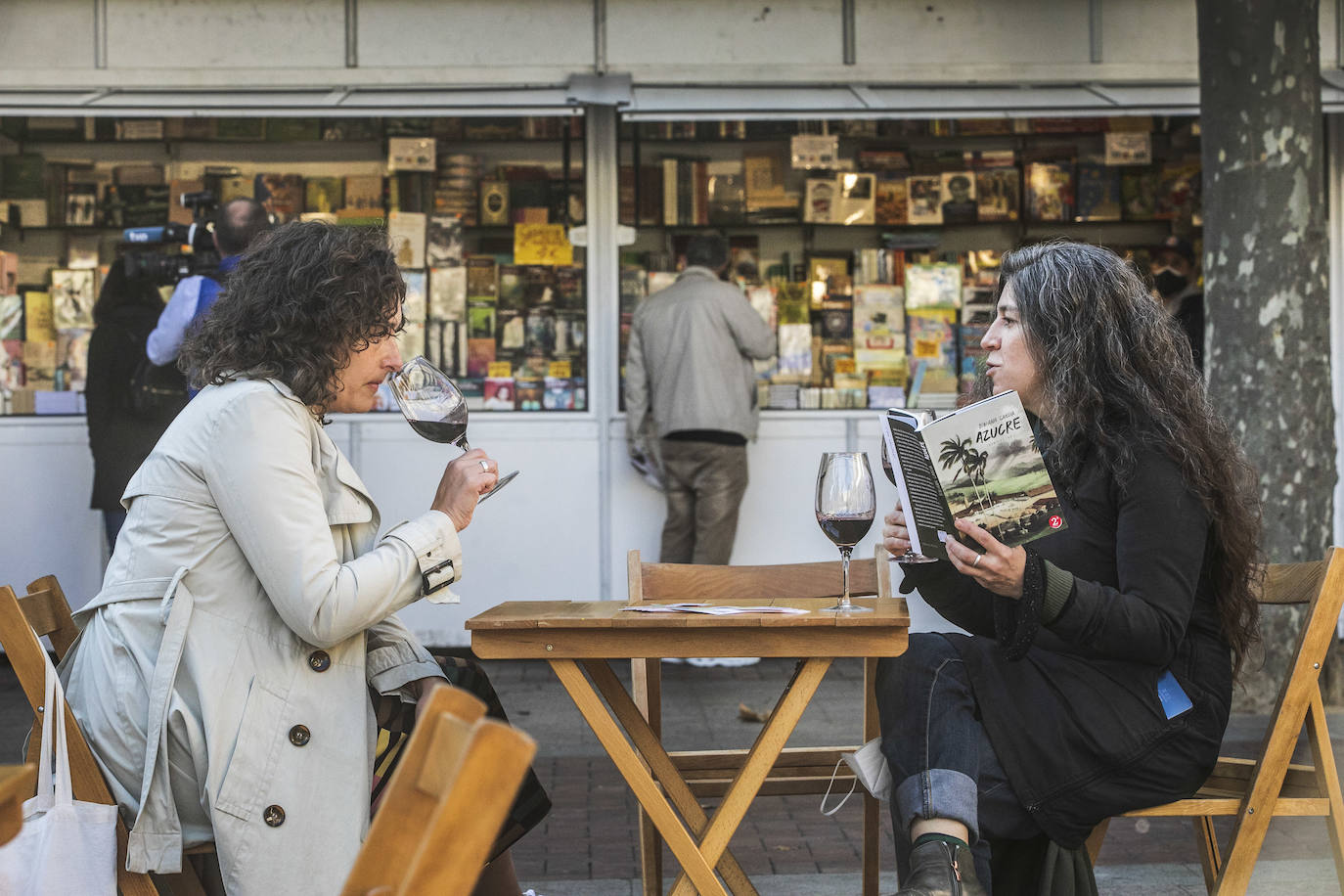 Fotos: El viernes de la feria &#039;Otoño de libros (y vinos)&#039;