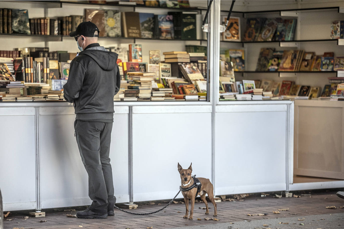 Fotos: El viernes de la feria &#039;Otoño de libros (y vinos)&#039;