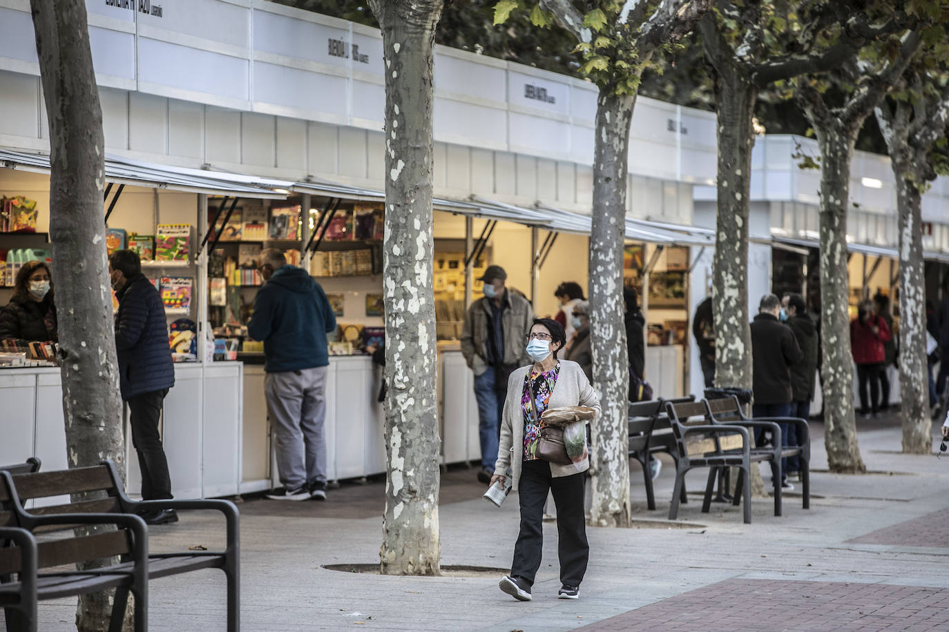 Fotos: El viernes de la feria &#039;Otoño de libros (y vinos)&#039;