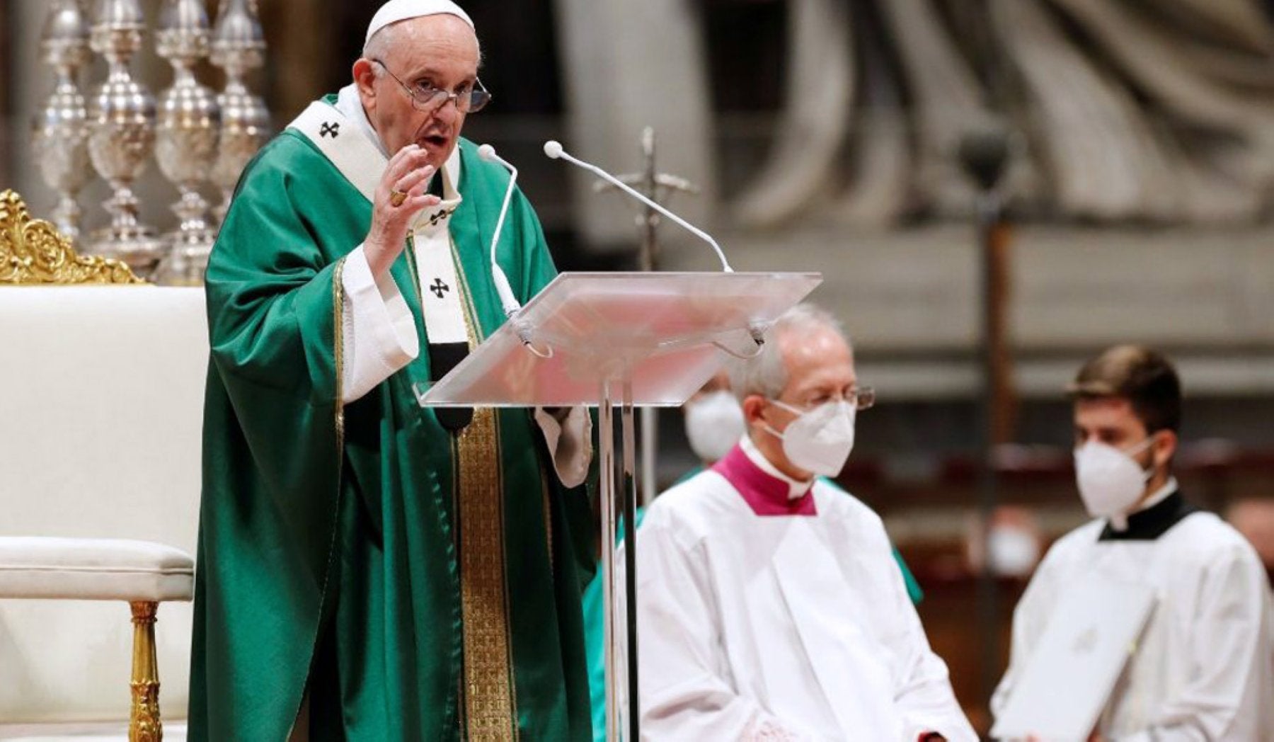 El Papa Francisco en la misa de apertura del Sínodo de obispos. 