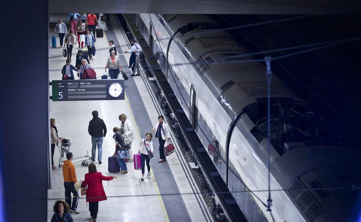 Renfe amplía a un año la venta anticipada del Alvia Logroño-Madrid