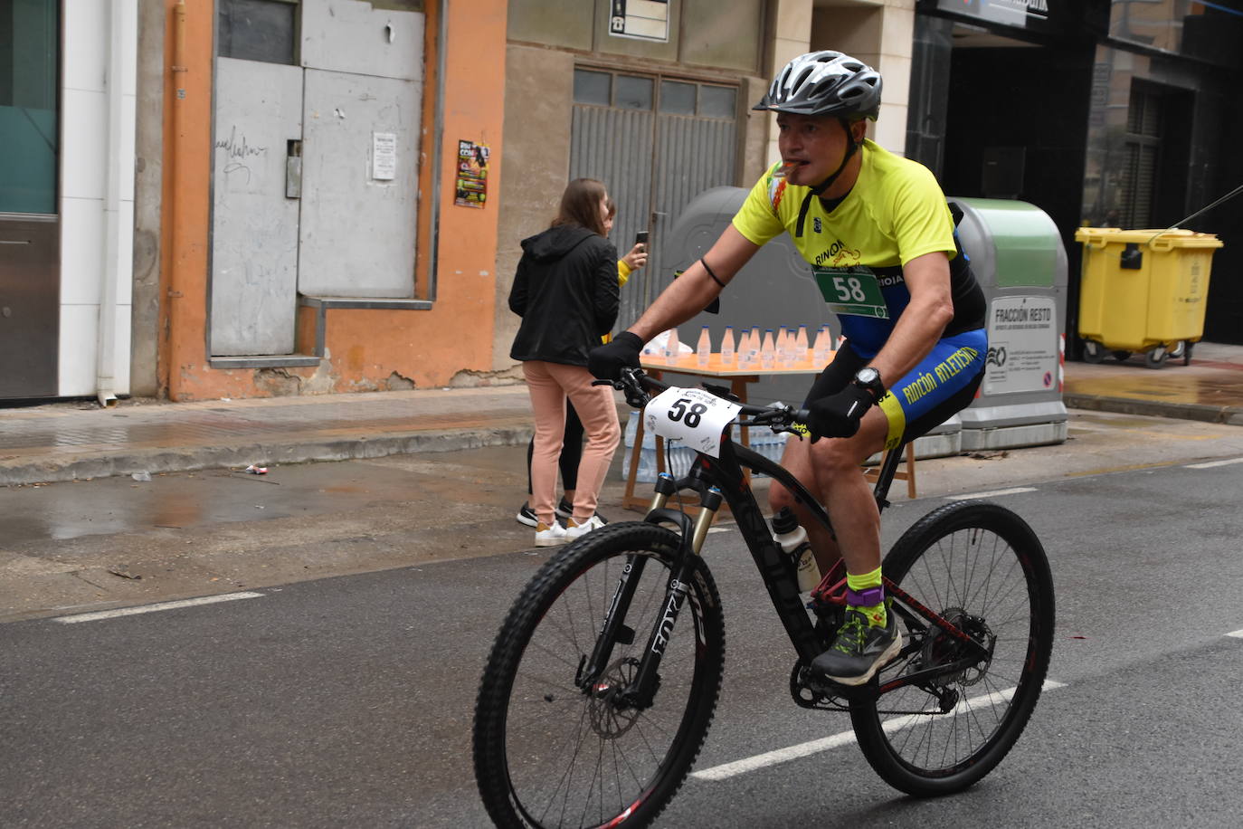 El séptimo duatlón cross de Rincón de Soto contó este domingo con 152 participantes, 92 en individual y 60 en pareja.