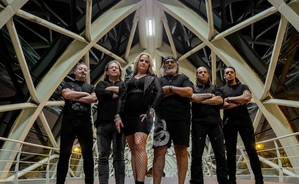 Imagen promocional del grupo Ethernal. 