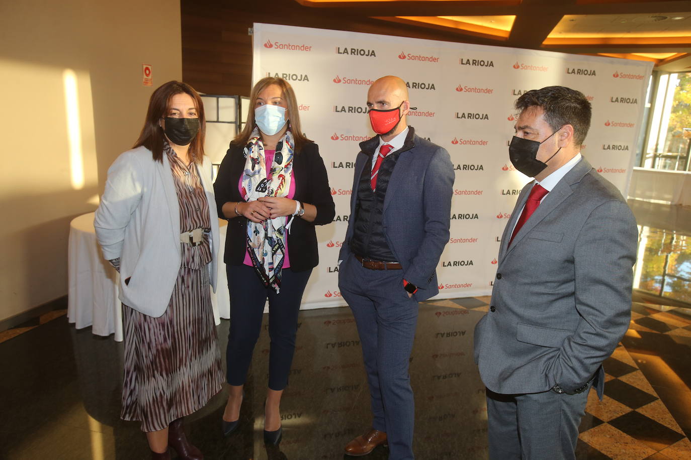 Fotos: Hita expone la política agraria regional en el Foro Agro Santander