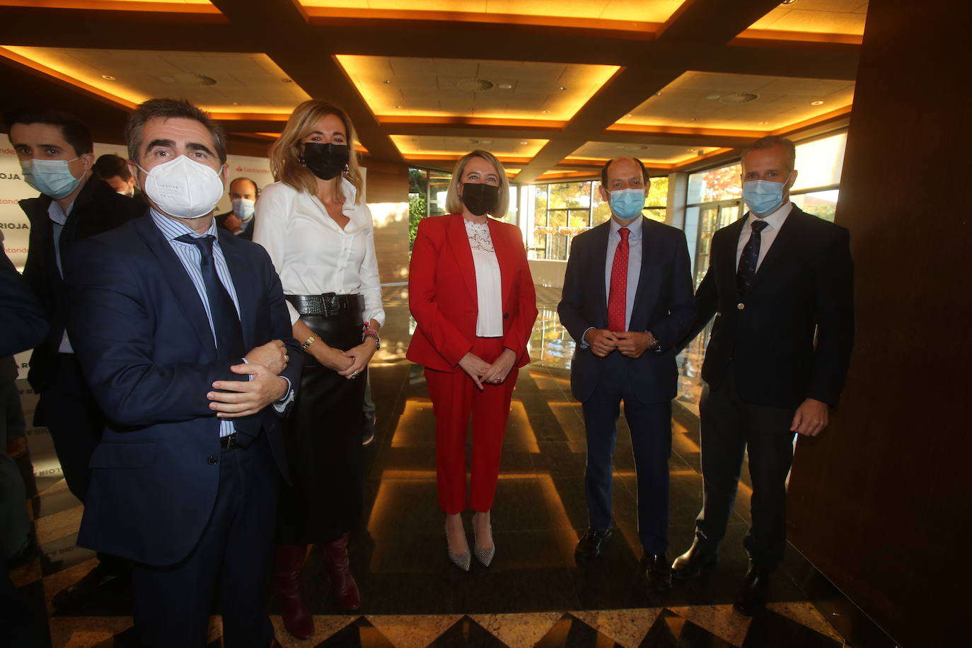 Fotos: Hita expone la política agraria regional en el Foro Agro Santander