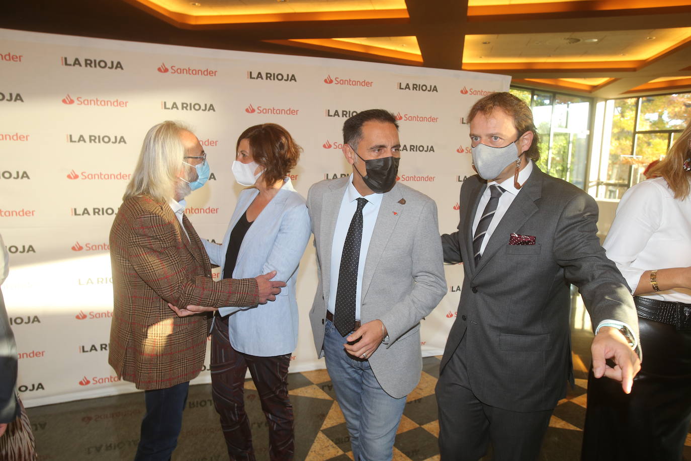 Fotos: Hita expone la política agraria regional en el Foro Agro Santander