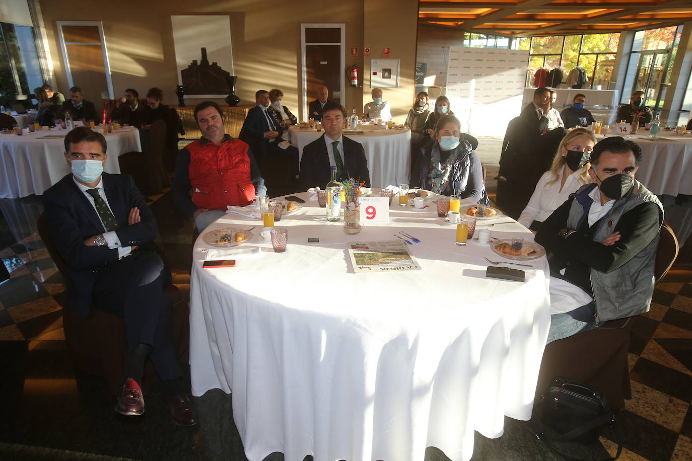 Fotos: Hita expone la política agraria regional en el Foro Agro Santander