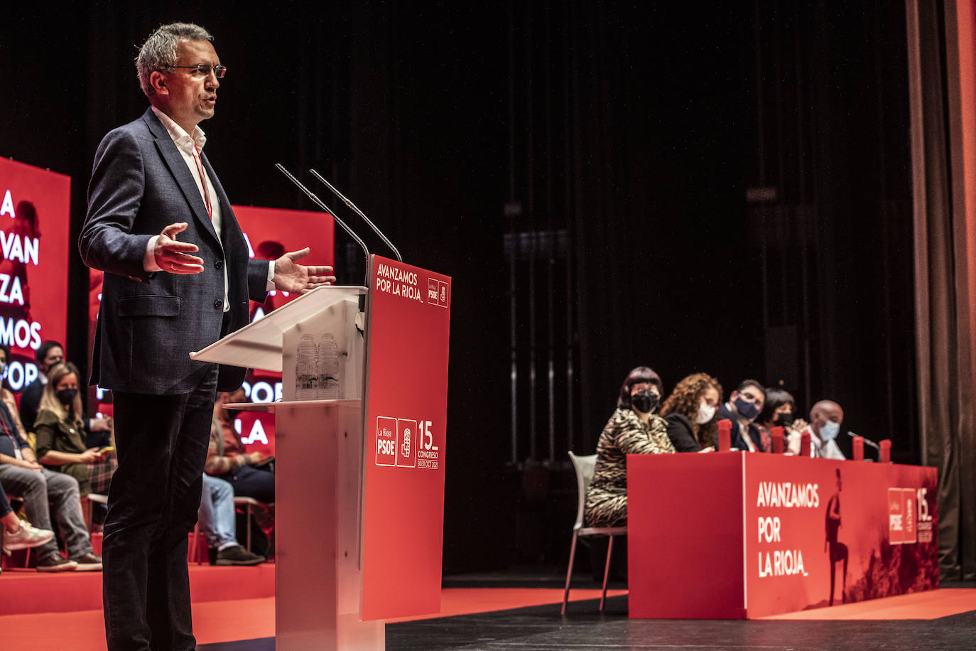 La cita zanja la bicefalia del partido dejando todo el poder en manos de Andreu