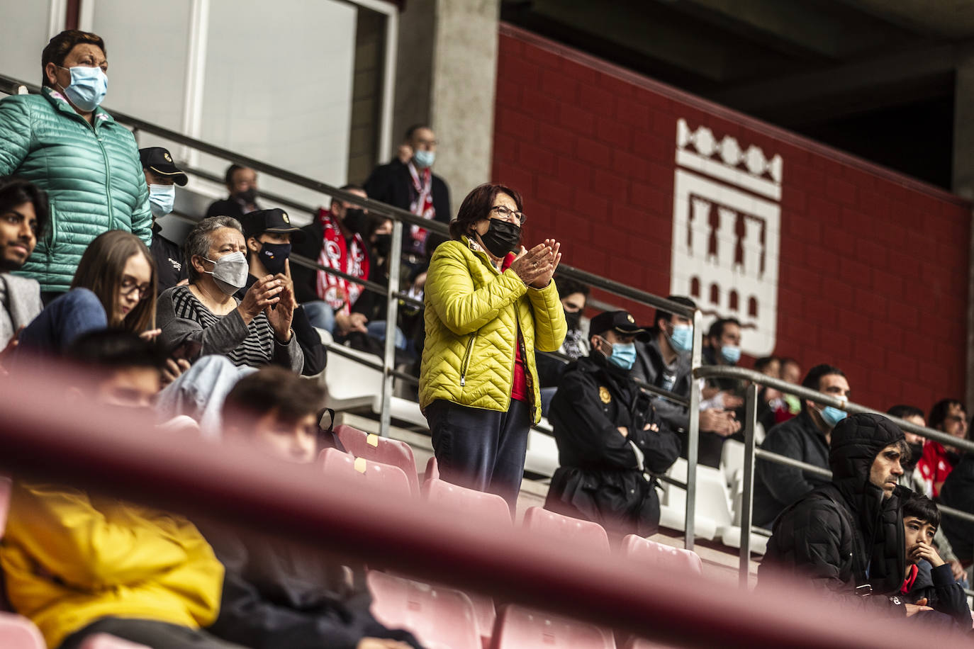 Los blanquirrojos han merecido mejor suerte en una primera parte en la que no han sabido sentenciar