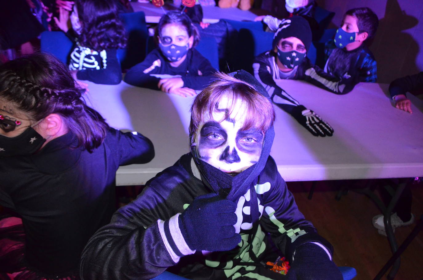 Fotos: Fiesta de Halloween en la Ermita de la Concepción en Calahorra