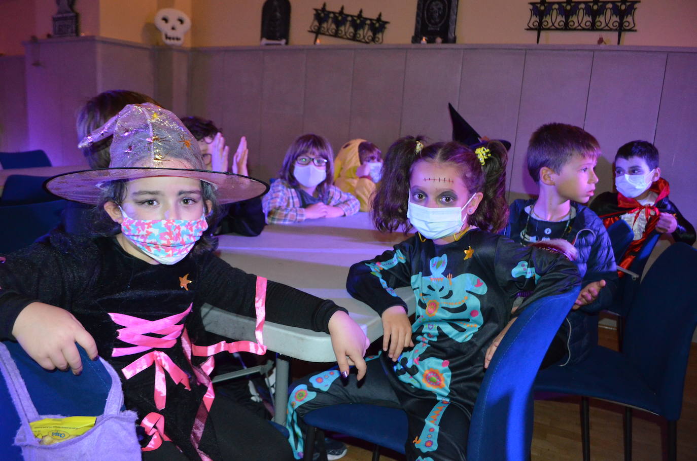 Fotos: Fiesta de Halloween en la Ermita de la Concepción en Calahorra