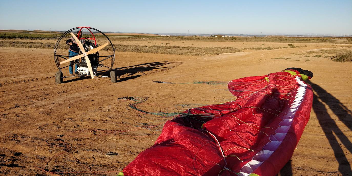 Fotos: Vuelo sobre Alfaro en paramotor