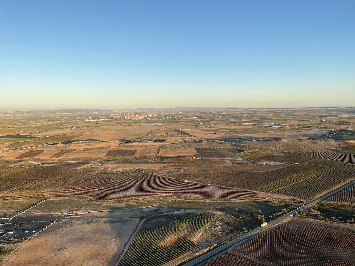 Fotos: Vuelo sobre Alfaro en paramotor