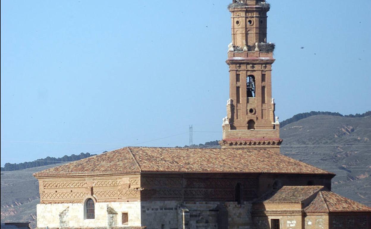 Iglesia parroquial de San Adrián y Santa Natalia de Autol, en una imagen de archivo.