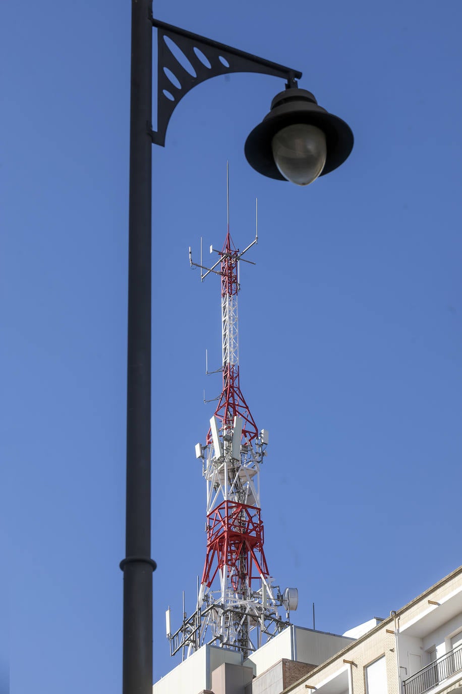 Fotos: Edificio de Telefónica, la fortaleza que habla un idioma propio