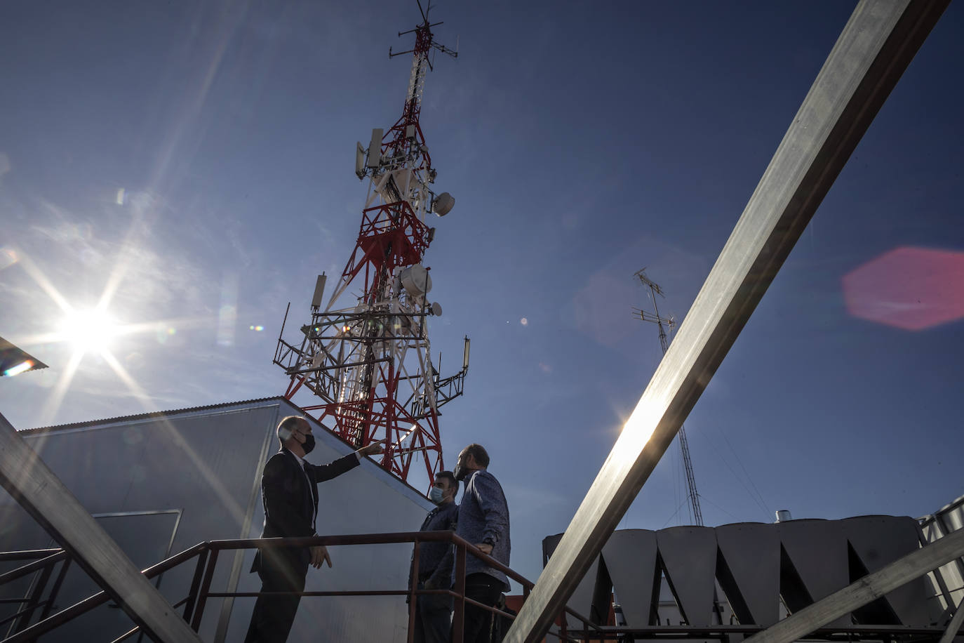 Fotos: Edificio de Telefónica, la fortaleza que habla un idioma propio