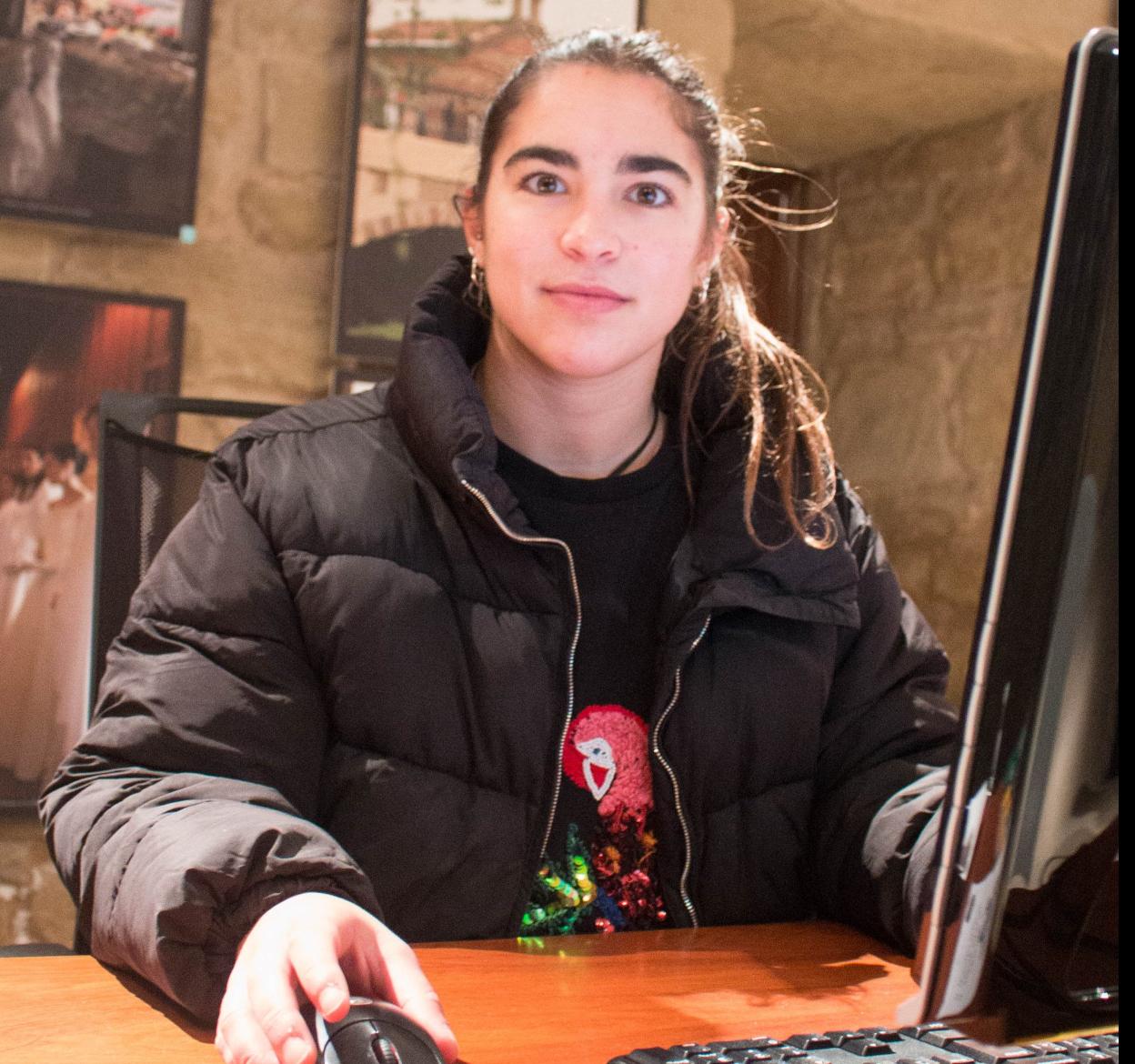 Raquel Parrado, en su oficina en los arcos del ayuntamiento. 