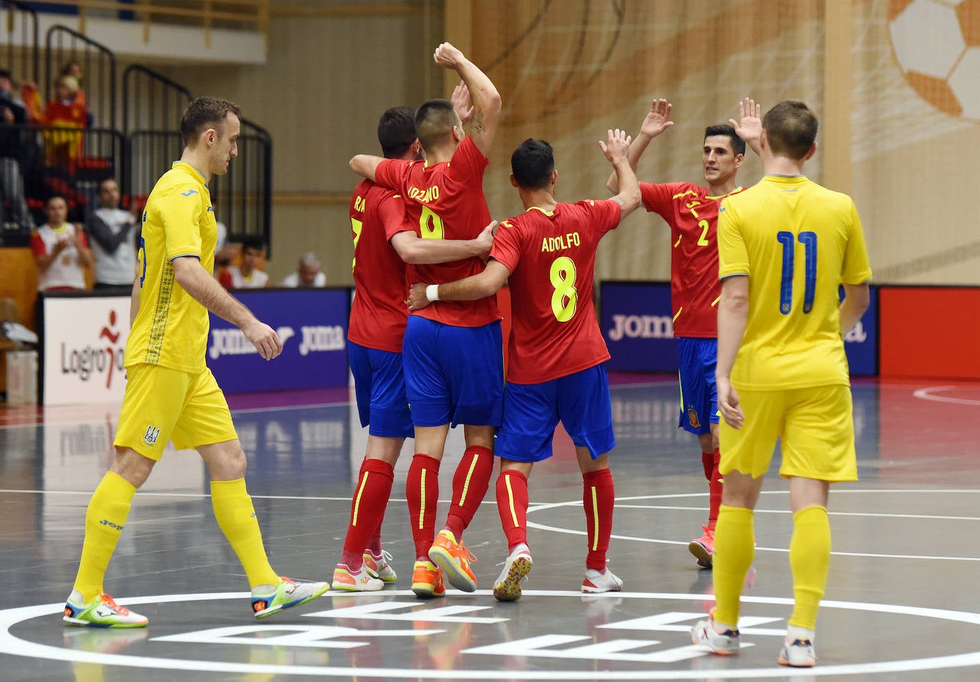 La selección de fútbol sala se ha impuesto en un partido de preparación disputado en la capital riojana