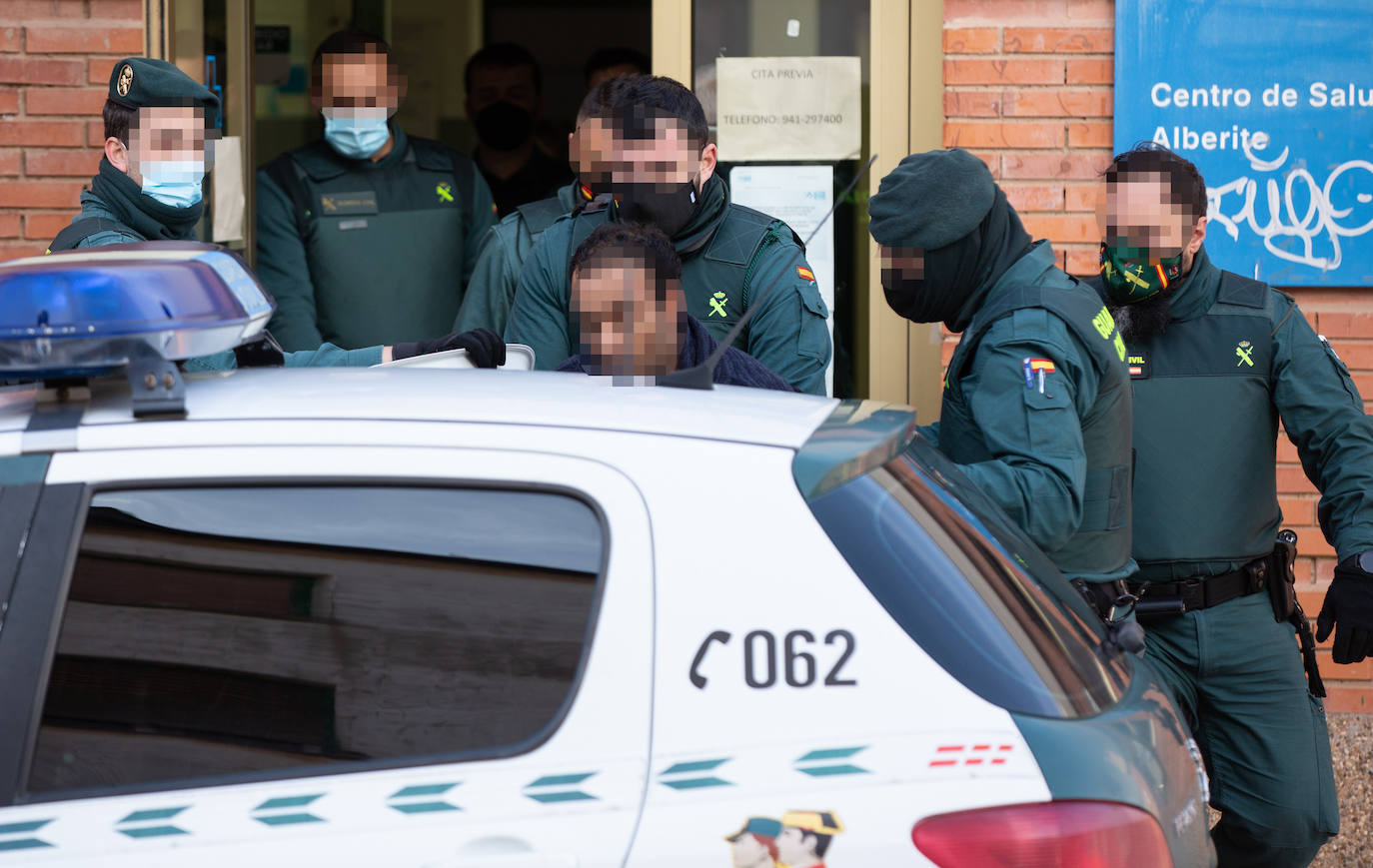 El hombre se había atrincherado en su casa antes de ser arrestado