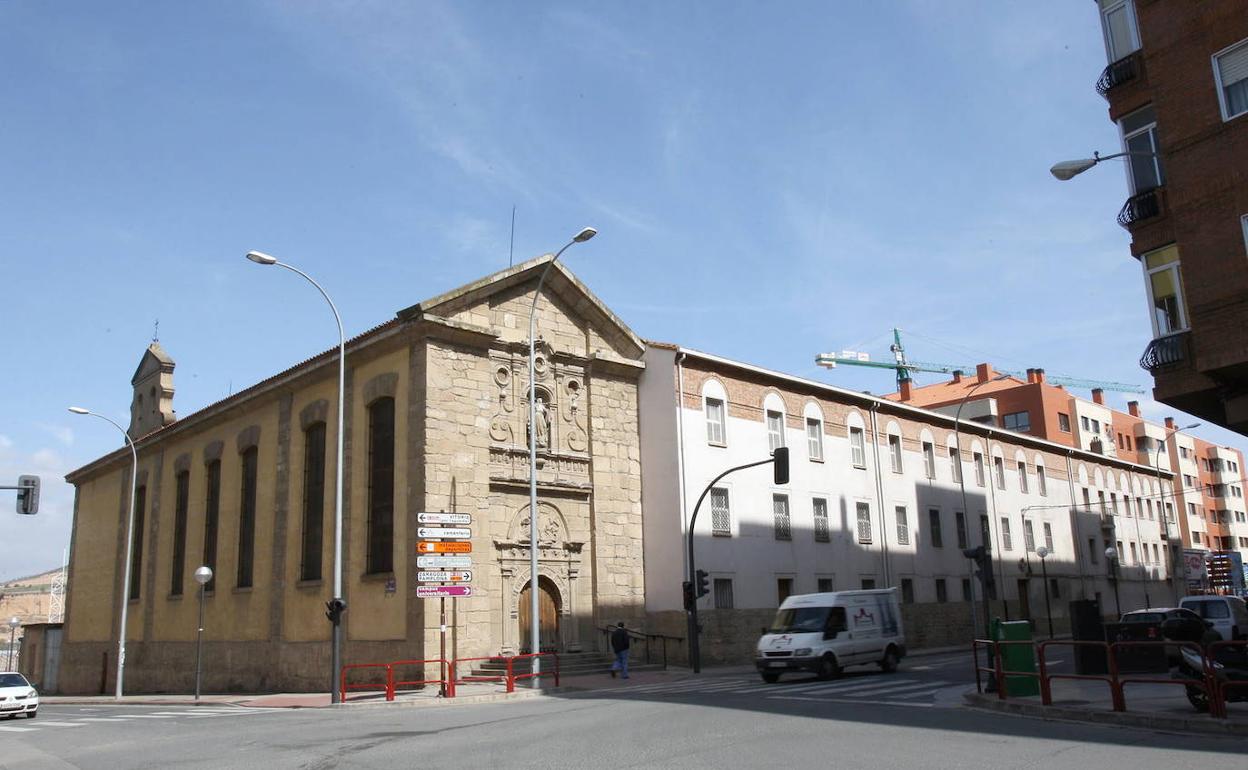 Cs reclama la rehabilitación del antiguo convento de Madre de Dios y de su patio