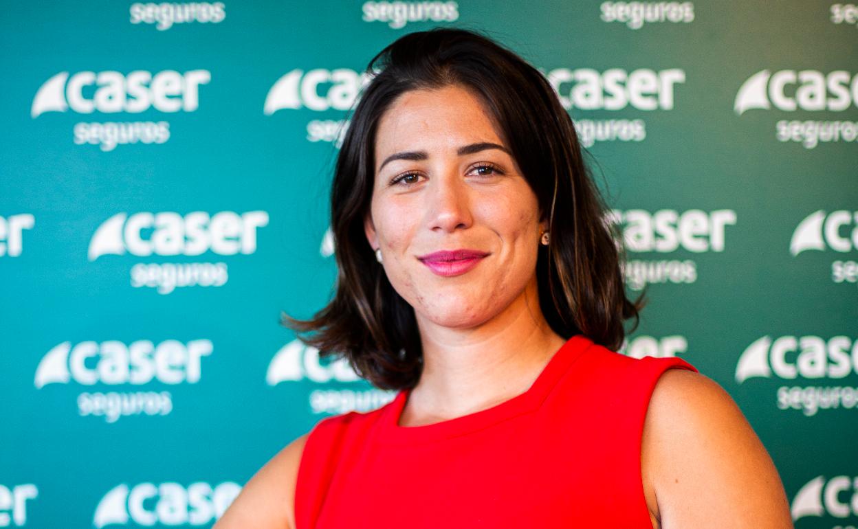 Garbiñe Muguruza atiende a este periódico durante un acto de Caser Seguros en Madrid.