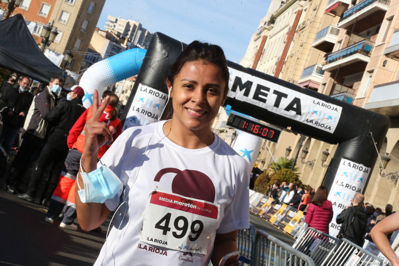 Fotos: La llegada a la meta en la Media Maratón de La Rioja