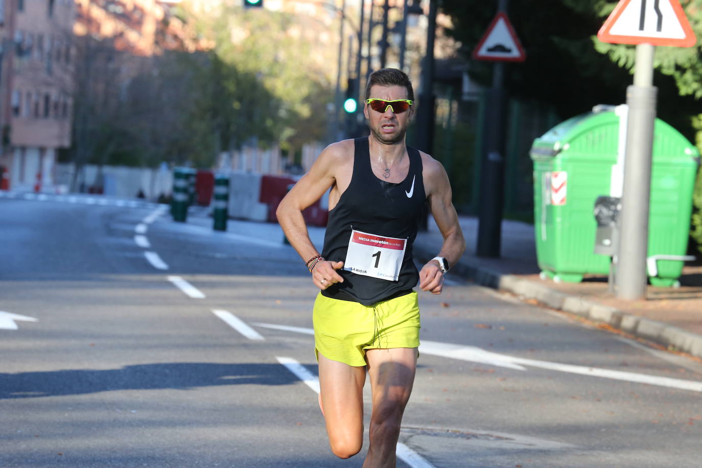 Fotos: La llegada a la meta en la Media Maratón de La Rioja