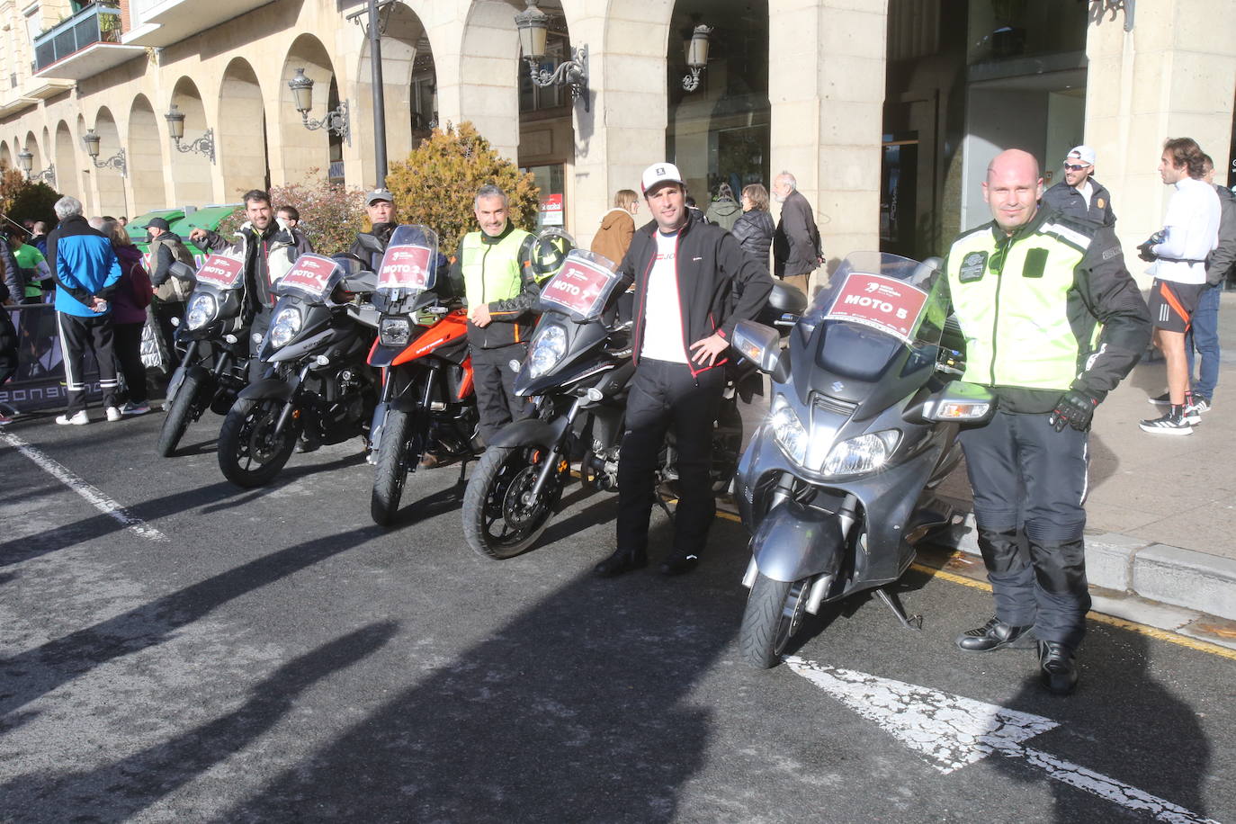 Fotos: La llegada a la meta en la Media Maratón de La Rioja