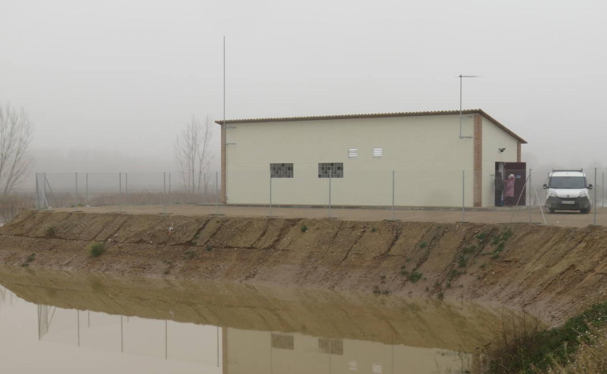 Alfaro solventa la avería y los pozos vuelven a bombear agua, anulando el riesgo de corte