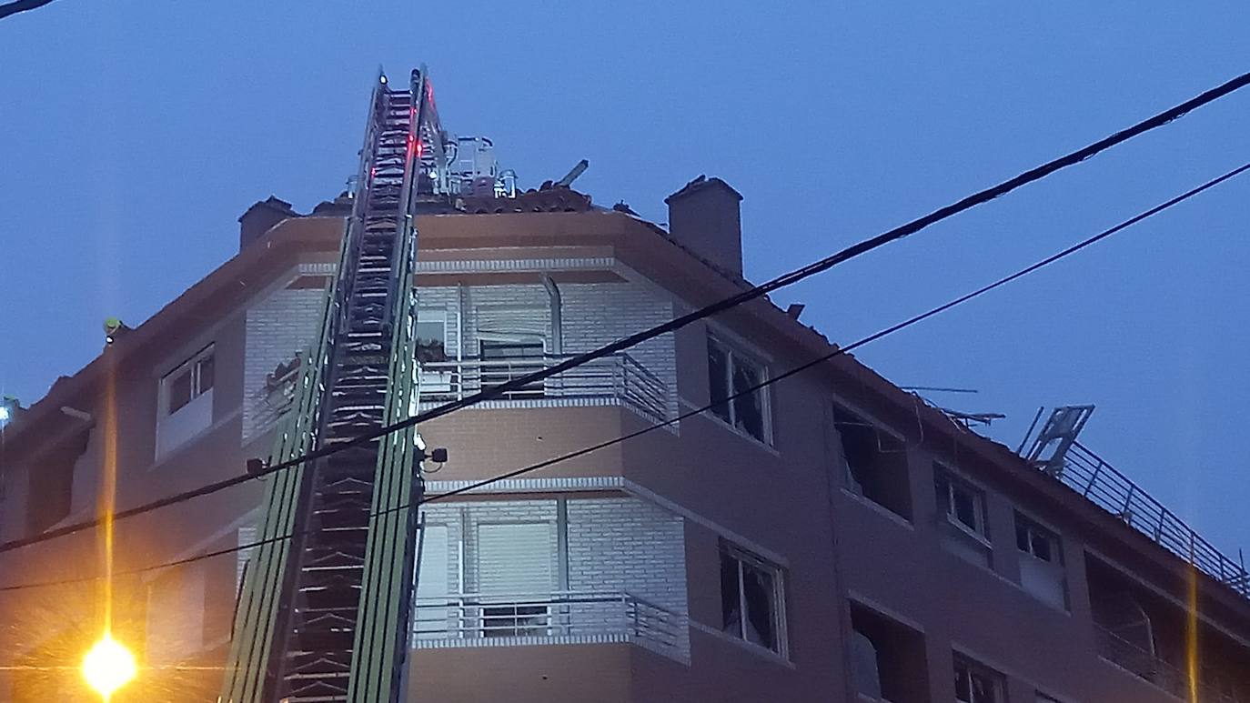 Fotos: Explosión de gas en un ático de Lardero