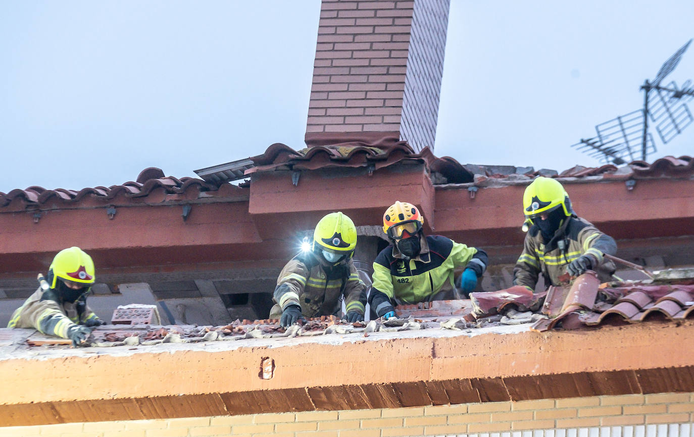 Fotos: Explosión de gas en un ático de Lardero