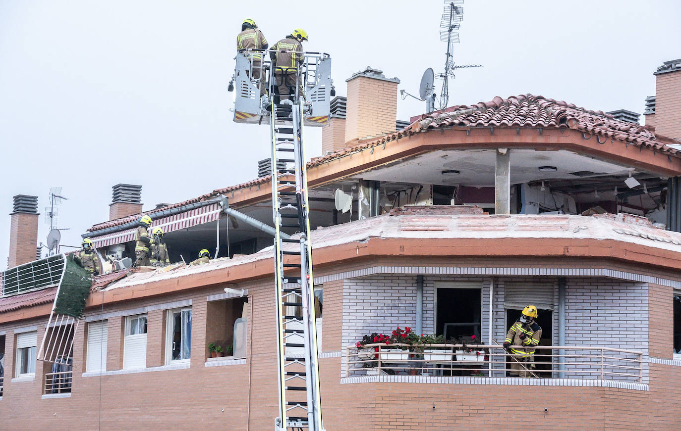 Fotos: Explosión de gas en un ático de Lardero