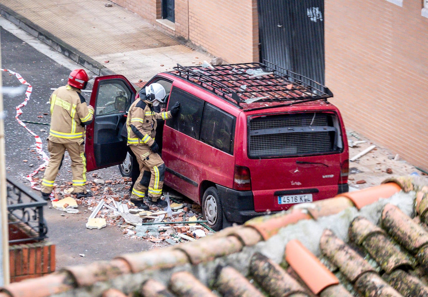 Fotos: Explosión de gas en un ático de Lardero