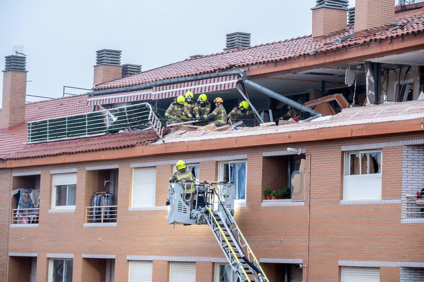 Fotos: Explosión de gas en un ático de Lardero