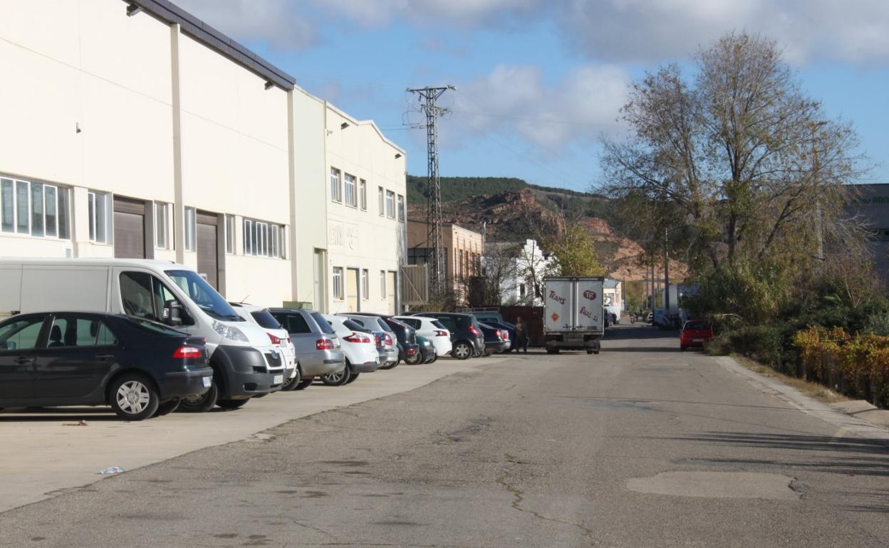 Los trabajos convivirán con la actividad de la zona industrial. 