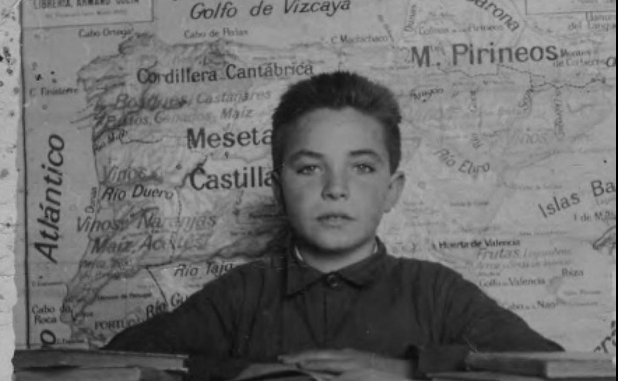 La Retina: Felipe Sáenz, en el colegio de Quel, en el año 1944