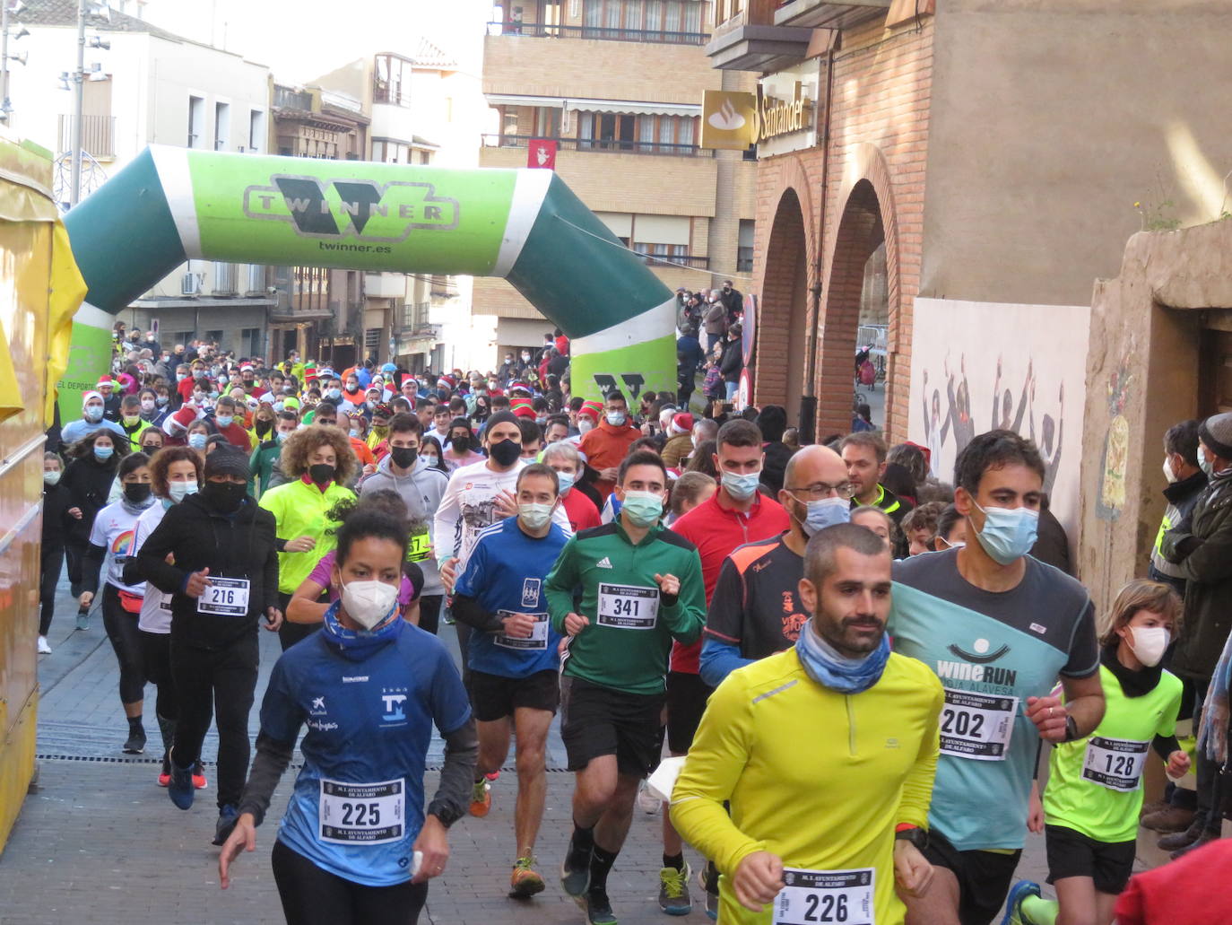 Fotos: Cuatrocientos corredores, en la San Silvestre de Alfaro