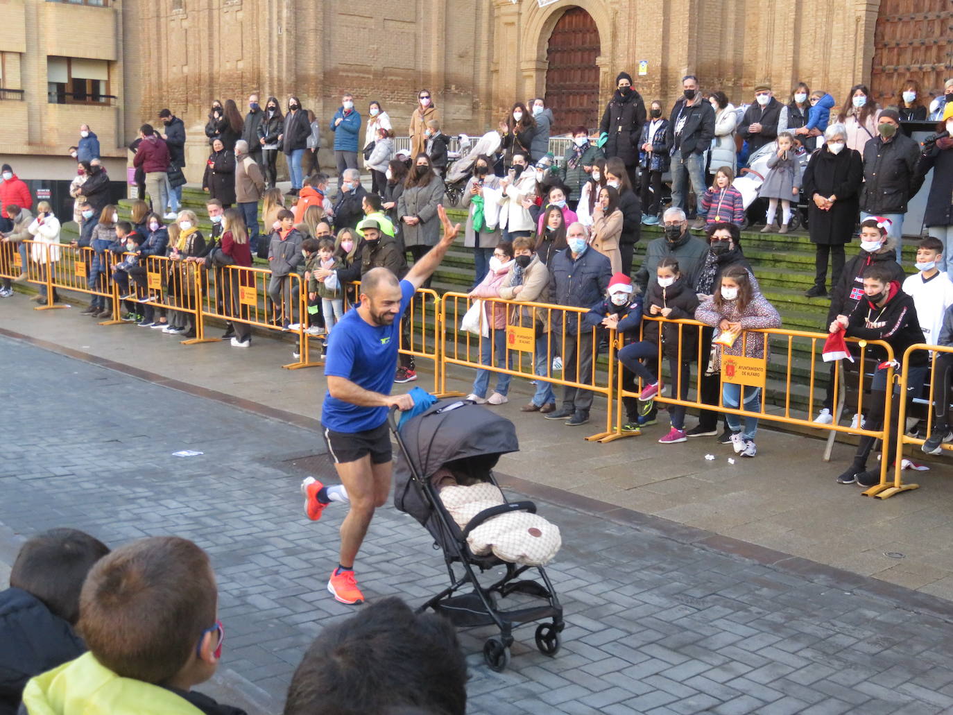 Fotos: Cuatrocientos corredores, en la San Silvestre de Alfaro