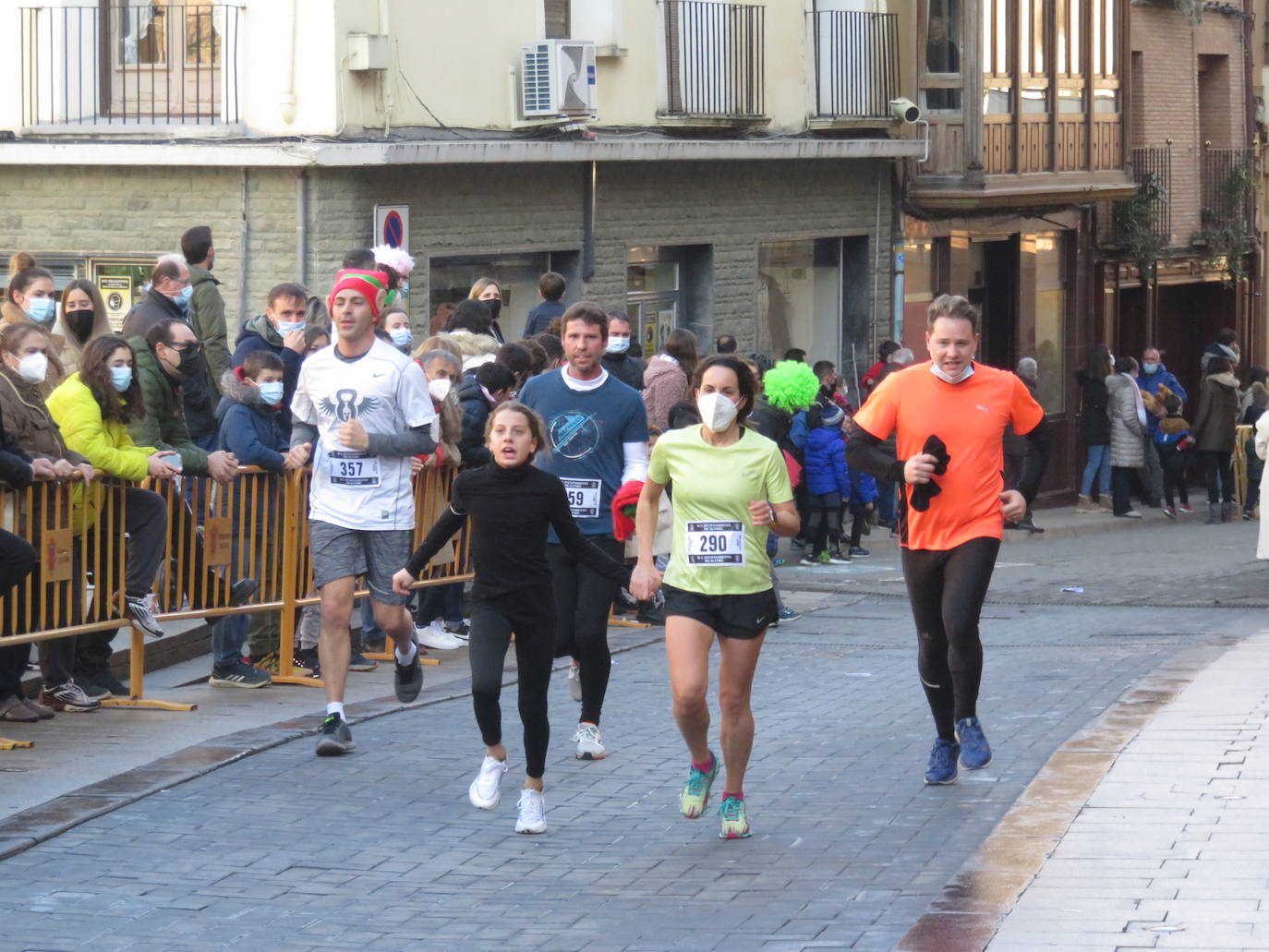 Fotos: Cuatrocientos corredores, en la San Silvestre de Alfaro