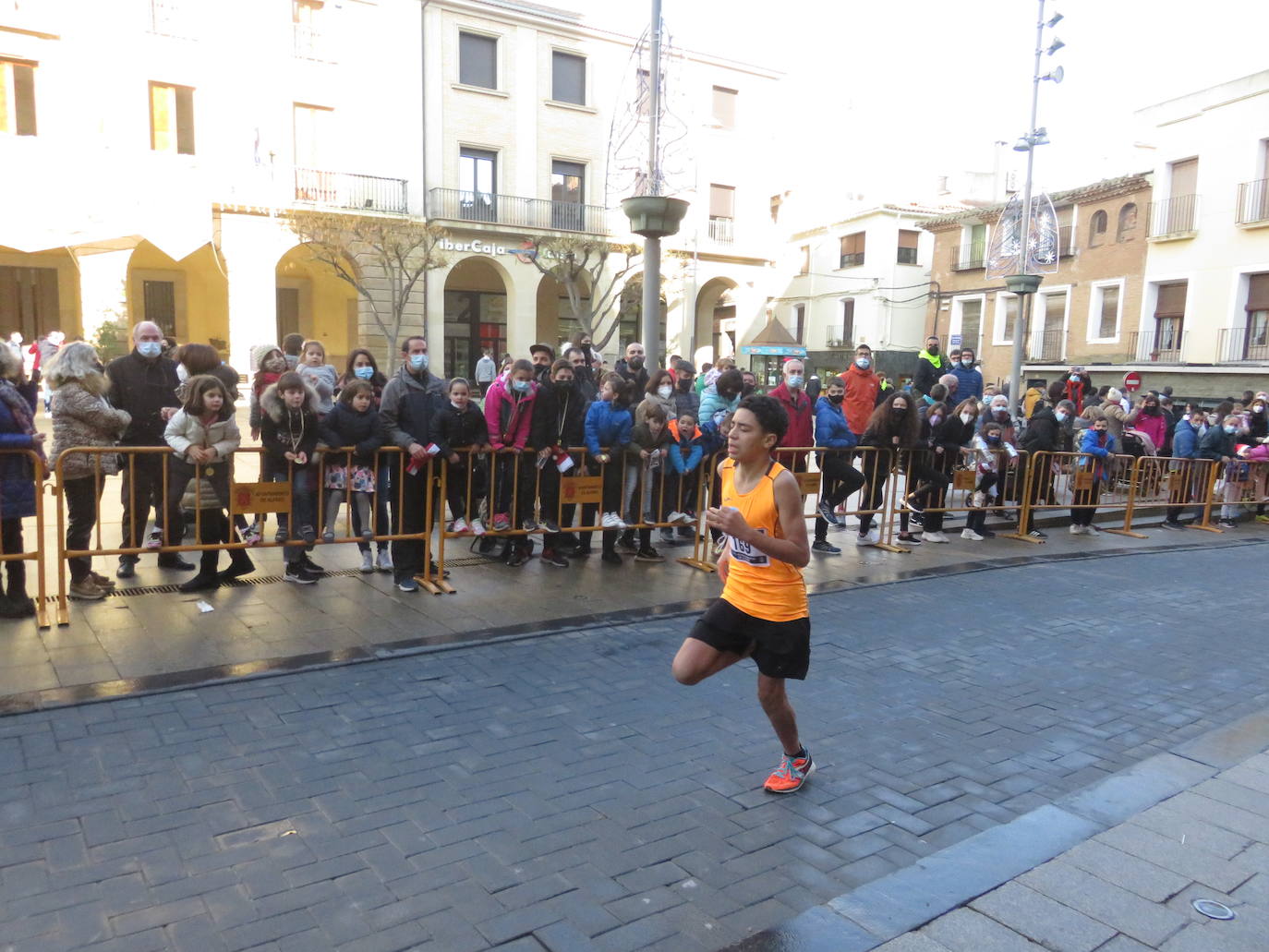 Fotos: Cuatrocientos corredores, en la San Silvestre de Alfaro