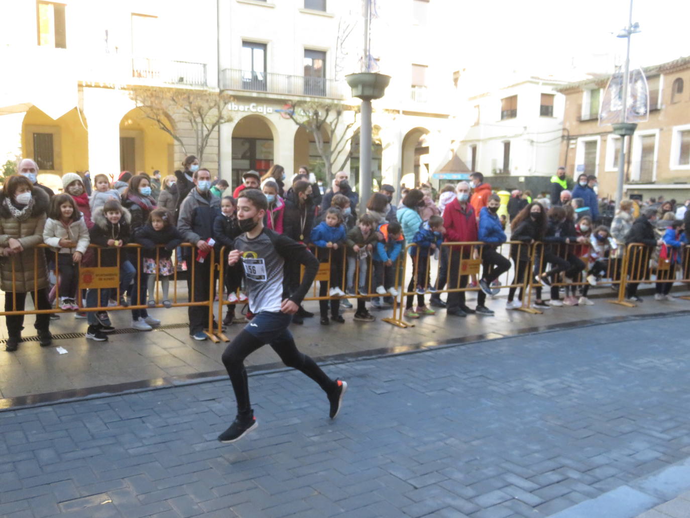 Fotos: Cuatrocientos corredores, en la San Silvestre de Alfaro