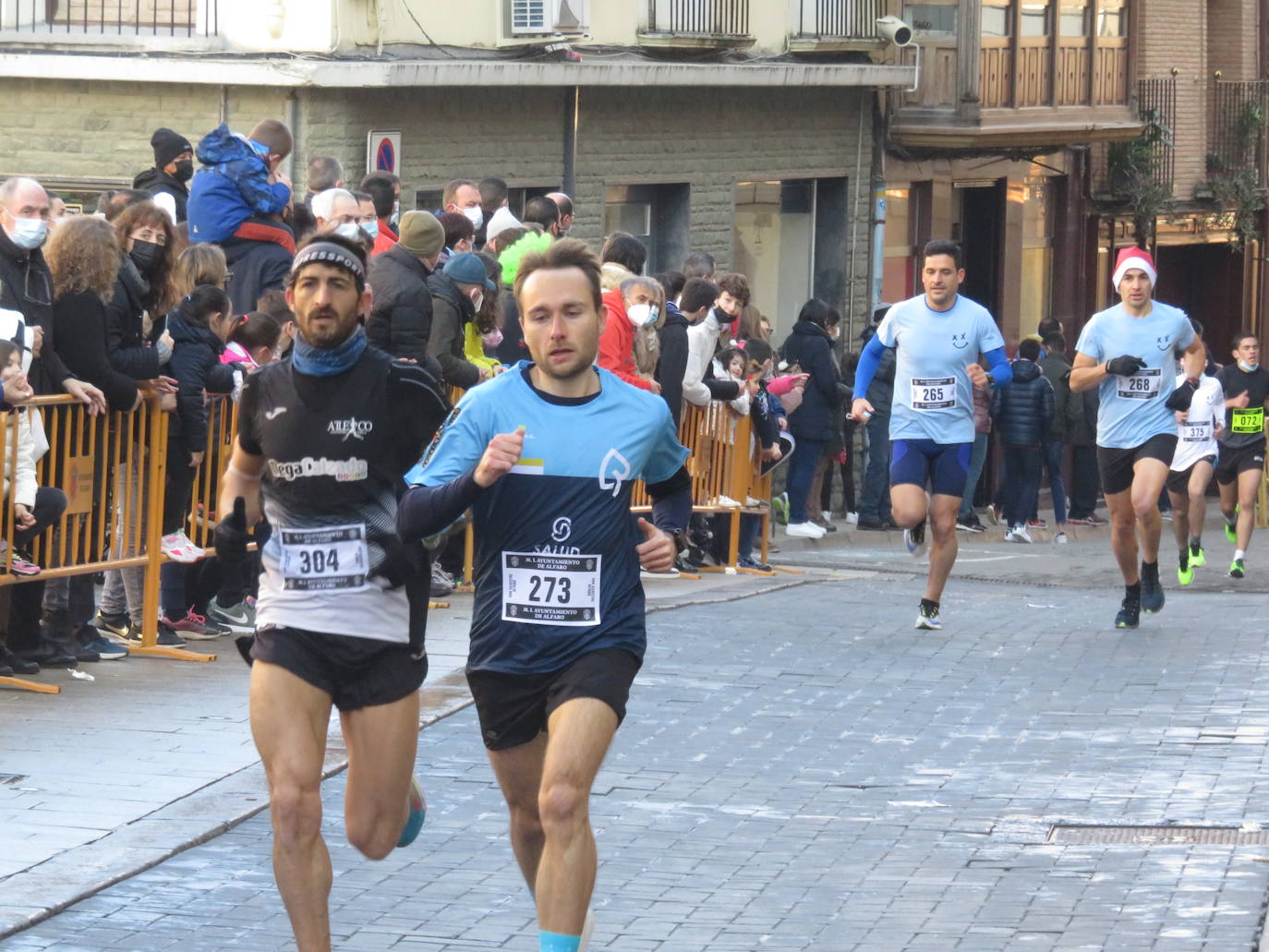 Fotos: Cuatrocientos corredores, en la San Silvestre de Alfaro