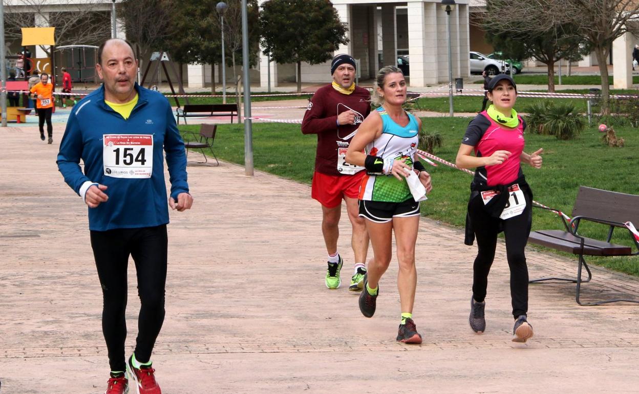 Atletas riojanos en la edición de 2020 del Cross de Los Lirios. 