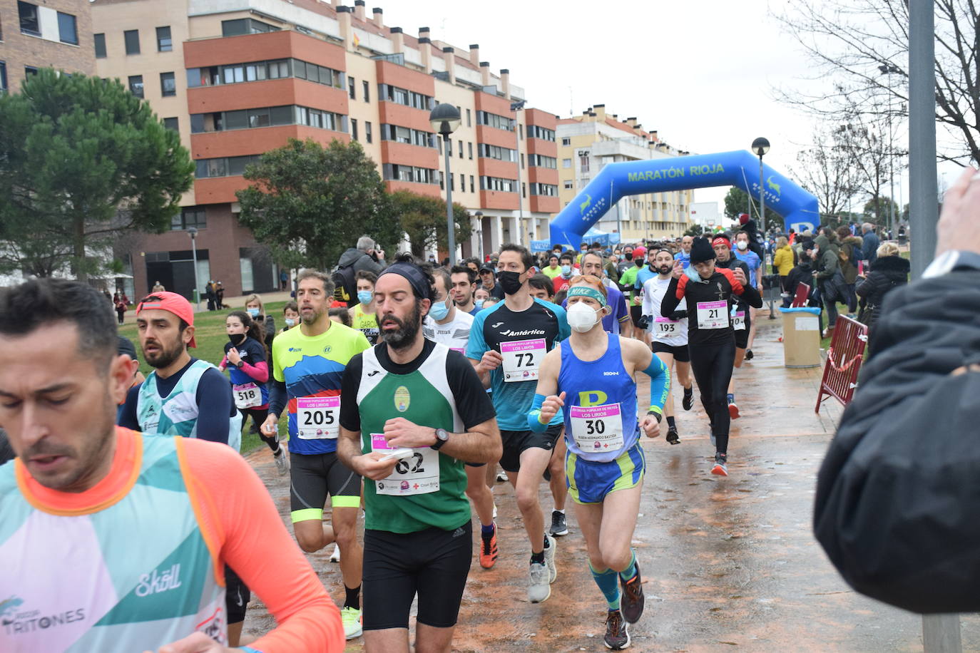 Fotos: El Cross de Los Lirios reúne a más de 200 atletas