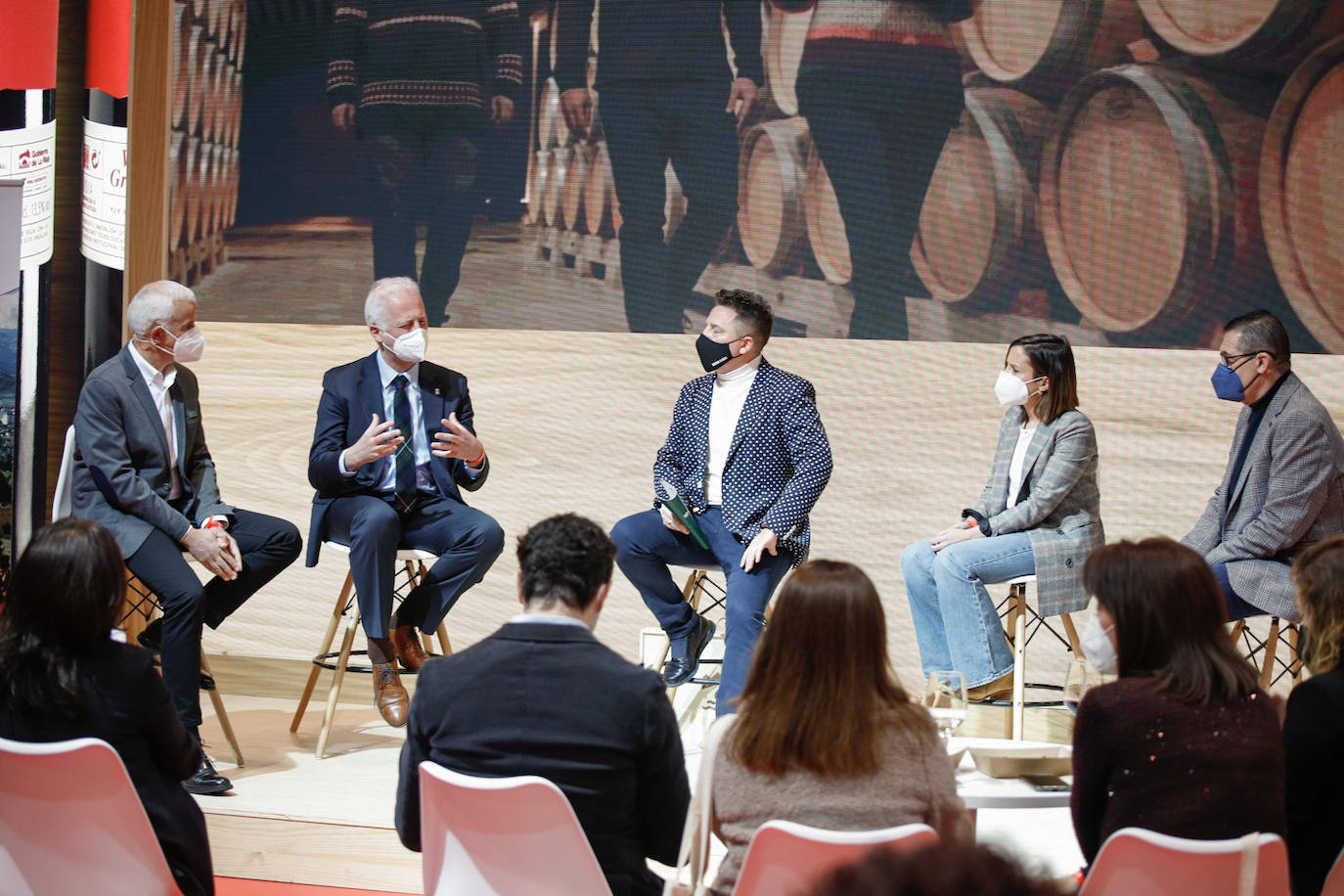 Fotos: Actores y políticos visitan el stand de La Rioja en Fitur