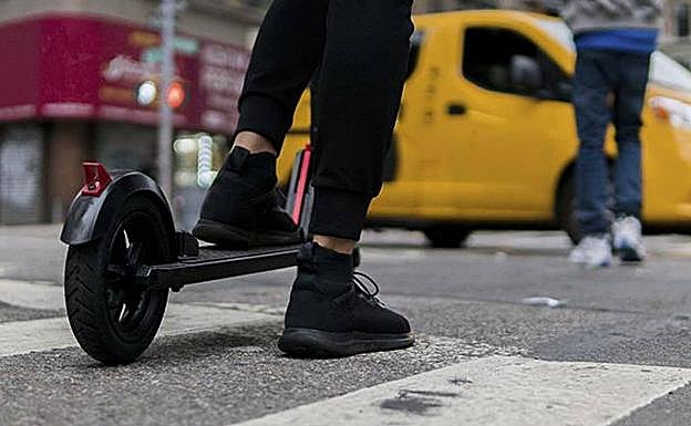 Así es el nuevo manual para circular en patinetes y vehículos de movilidad personal
