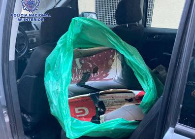 Imagen secundaria 1 - Un agente en prácticas facilita la captura de dos traficantes de droga