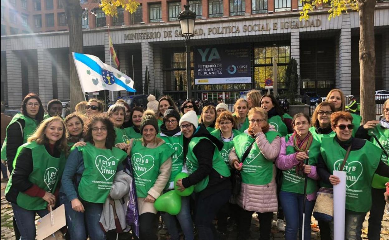 Técnicas de Enfermería, en una protesta frente al Ministerio de Sanidad. 